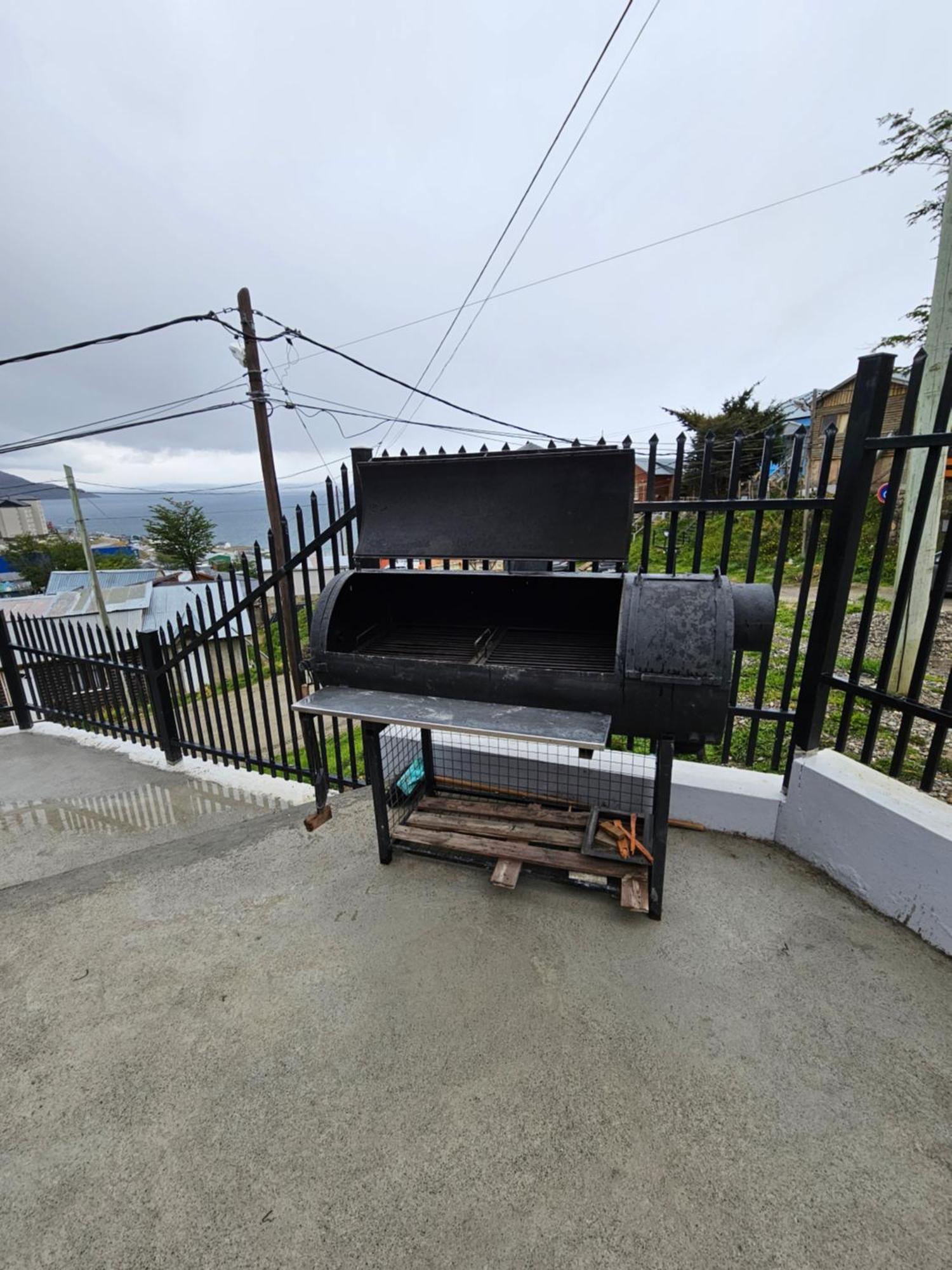 Ferienwohnung Dpto Amplio Con Vista A La Bahia Ushuaia Exterior foto